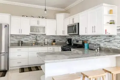 Image de Escape to Ocho Rios in this bright & airy coastal home. Central to attractions.