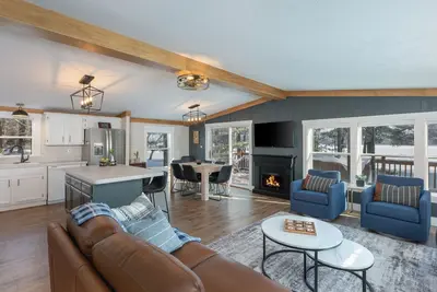 Image de Rhinelander Home on Wisconsin River- Dog Friendly and family Friendly!