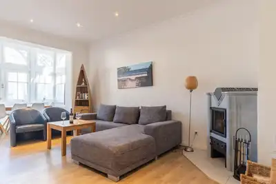 Image de Ferienwohnung 1 Villa Eden - A. 6, Apartment 1 / 3-raum-fewo 90qm mit Balkon