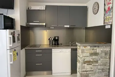 Image de Appt 2 pièces avec Clim et Parking à 200m de la plage