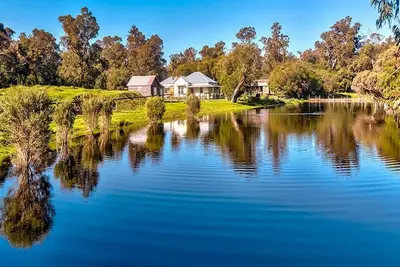 Image de Secluded rural retreat in Southwest Wa, 5-minute drive to the beach.