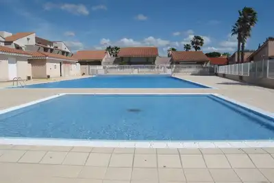 Image de Villa 3 pièces mezzanine avec piscine, tennis, proche plage et port à Saint-Cyprien, 6 couchages