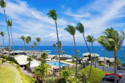 Image de Kbv 16b3 2bd/2. 5 ba with Breathtaking Ocean Views