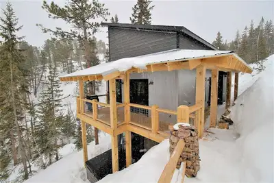 Image de Cozy lodge next to Terry Peak Ski area with Hot Tub!