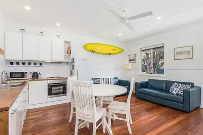 Image de Ivy's Beach House - close to beach, wifi available