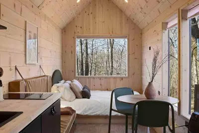 Ridgetop, Scandinavian Hideout 20 min to Avl