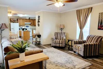 Image de WiFi, Dog Friendly & Linens Provided ~ Lake Gaston