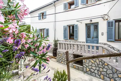 Image de Villa Aura - Maison de campagne historique rénovée et meublée de façon moderne