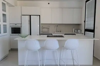 Image de The Condo Is 300 Meters  Walk From The Beach And Amazing View