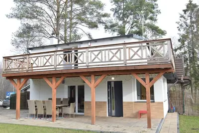 Image de Maison jumelée au bord d'un lac, Stare Czaple
