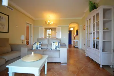 Image de La Marina 3 17 - Deux Chambres Appartement, Couchages 5