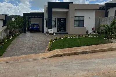 Image de Jade at Pyramid Point 141 Ocho Rios