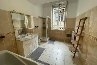 Image de Loft 150m2 Parking Hyper Centre