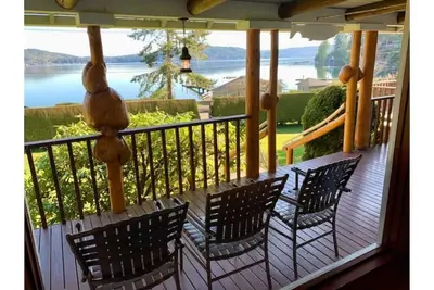 Image de Once Upon A Time ~ Historic Waterfront View Lodge