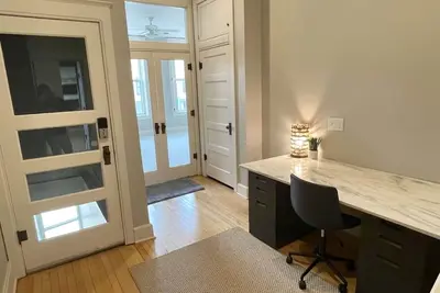 Image de Bright, Spacious Property in Downtown DePere Overlooking Fox River