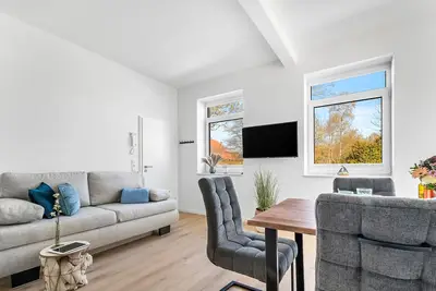 Image de Ferienwohnung Strandgut - Ostsee- und Strandnah, Terrasse, Duschbad, Modern