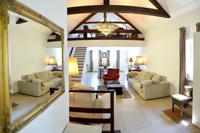 Image de Duplex Loft Studio 90m2, Only 5 min from the beach!