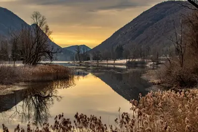 Image de Refined and romantic Villa located on Lake Ghirla in the province of Varese