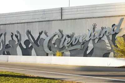 Image de Curated 2br in Cleveland’s coveted Cedar-Fairmount district—steps from Case Western, University Cir, museums/fine dining. Ideal for medical & business pros, families, students, or extended stay seeking style, comfort, & a walkable, upscale location.