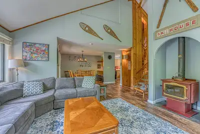 Image de Village of Loon Getaway w/Amenities