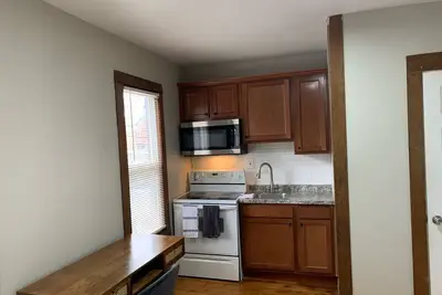 Image de 1 mile from Strong Urmc, Downtown Rochester Micro Studio Tiny House Apartment