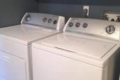 Image de Fortress of Solitude/2 bedroom entire private apt