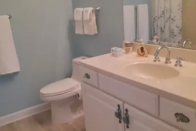 Image de Gorgeous Quiet 2 Bedroom Condo on Golf Course