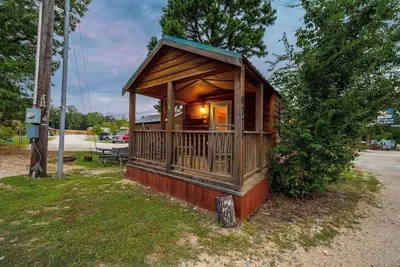 Durango: Sleep 4, Tiny Cabin, Pets, Near Park/Lake