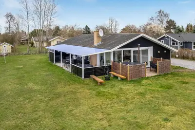 Image de Maison confortable de 3 chambres à.