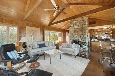 Image de Seacoast Sanctuary - Warm and inviting cottage with uninterrupted oceanfront