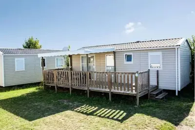 Image de Mobil-home Confort 34m² (3 chambres) - 1 salle d'eau - Terrasse semi-couverte 6 personnes