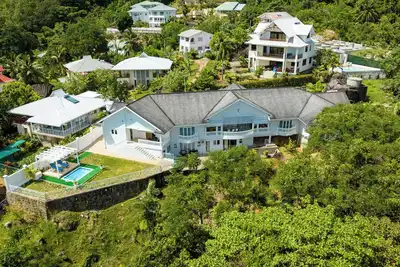 Image de Luxurious 2-Bed Villa in Bel Ombre Mahe Seychelles