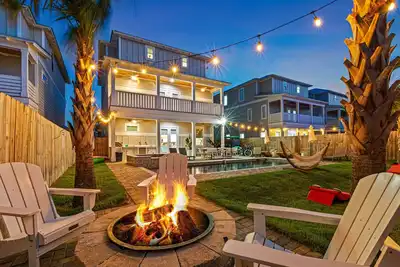 Image de Large Villa, Heated Pool, 20% Off, Golf Cart