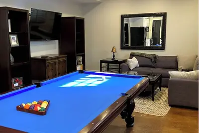 Image de Ski, Hike, Bike, Rock Climb & more at Alta, Snowbird, Brighton, Park City & more