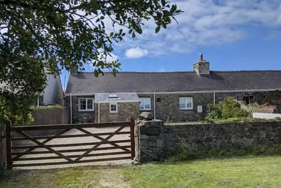 Image de Cottage with games room (near Solva & St. David's)