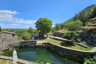 Image de Domaine de Bagard - Gîte la Source 62m² 4/6 pers Grande terrasse