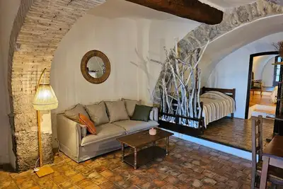 Image de Domaine de Bagard - Gîte la Bergerie 89m² 2/6 pers Terrasse