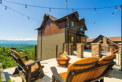 Image de Moonlight Ridge At Legacy Mountain!