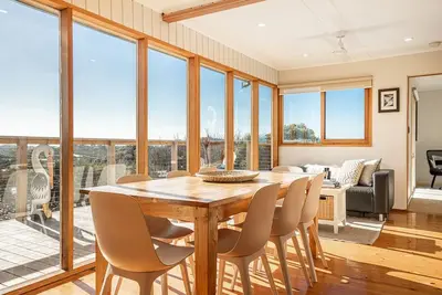 Image de Perched at one of the highest points in Rye (Sleeps 11)