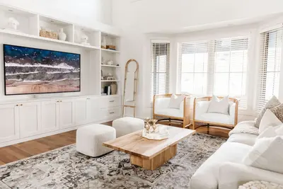 Image de This house is a 4 bedroom(s), 3. 5 bathrooms, located in Kelowna, Bc.