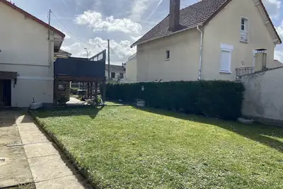 Image de Maison indépendante et spacieuse à 800 m de la gare Rer
