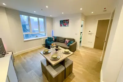 Image de Flat w/ garden on Pitshanger Lane