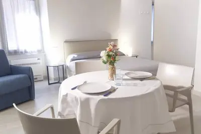 Image de Ca' Gabri & Cici, two room apartment Jasmine, up to 5 guests, with exposed beams, in historic center