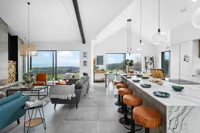 Image de Higher Poole -  a house that sleeps 10 guests  in 5 bedrooms