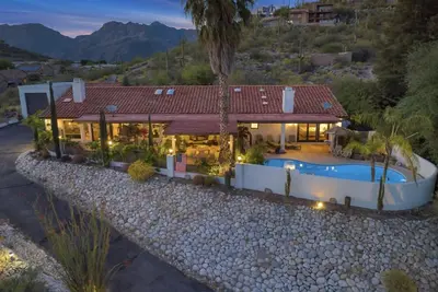 Image de Canyon Ranch Hacienda is next to Canyon Ranch Resort & residence