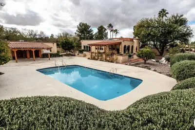 Image de Luxurious Sabino Hacienda