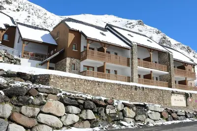 Image de À 300m des pistes de ski, vue pistes de ski, remise en forme, piscine, terrasse, télévision