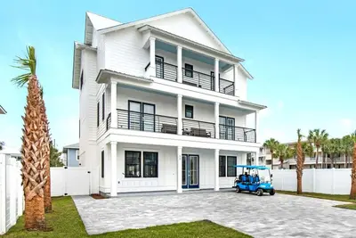 Image de Nautilus! Sleeps 22! Ocean View! Rooftop Deck