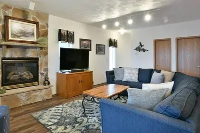 Image de Seven Springs Woodridge 4 Bedroom Premium Condo, Deck with Mountain Views by RedAwning