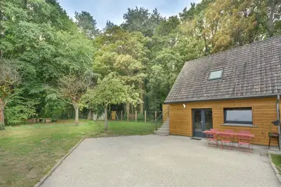 Image de Cottage 4/6 personnes avec jaccuzi, jardin et forêt, à 5 min de la plage